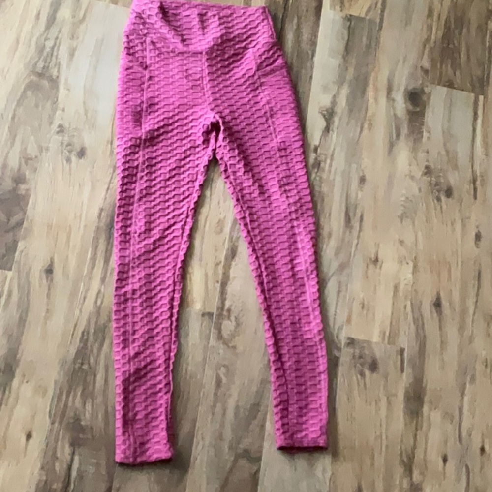 Pink Textured Leggings with Pockets